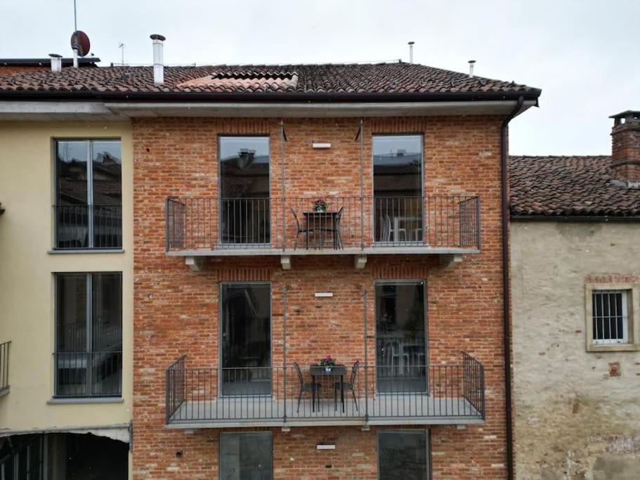 Centro Storico Recinto Dei Nobili 4-Private Parking Asti Exterior foto